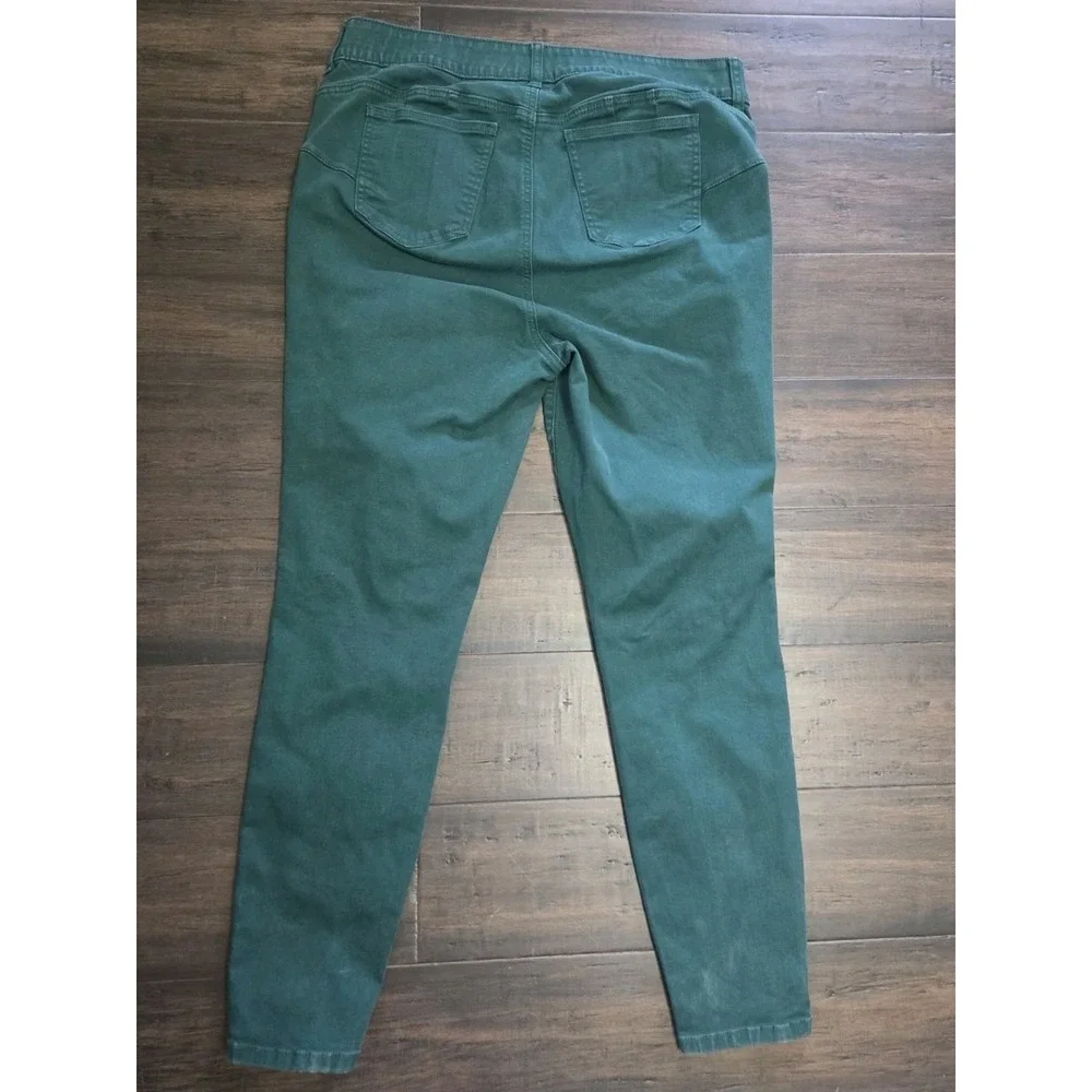Torrid Bombshell Skinny‎ Jean Plus Size 16 Super Soft Green